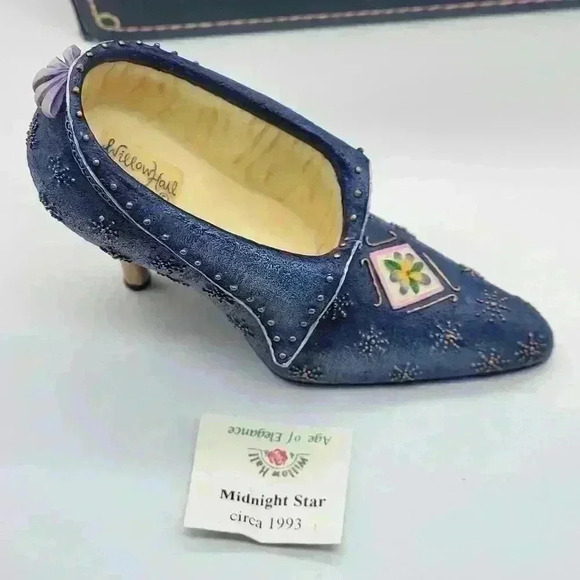 CIRCA 1993 Willow Hall Age Elegance Midnight Star Mini-Shoe High Heel Blue Boxed - Picture 10 of 10